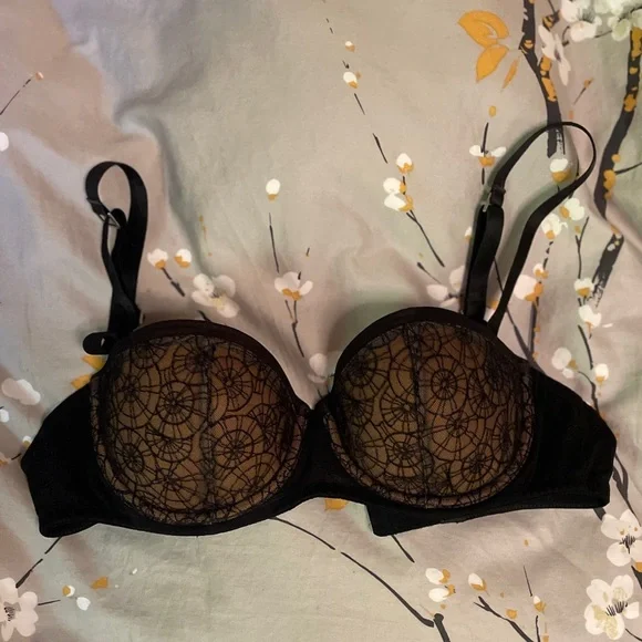 NWOT sexy balconette Black Lace Underwire Bra 32D - Picture 2 of 6